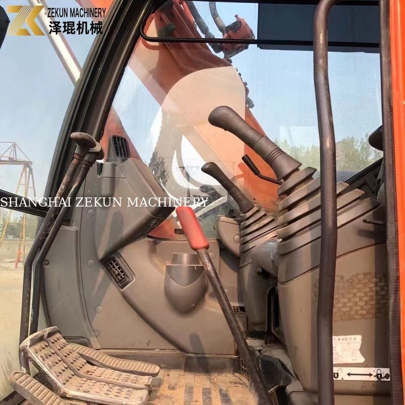 Usado Hitachi ZX75 Mini Excavator ZX75US ZX75US-3 pelo proprietário Original válvula hidráulica