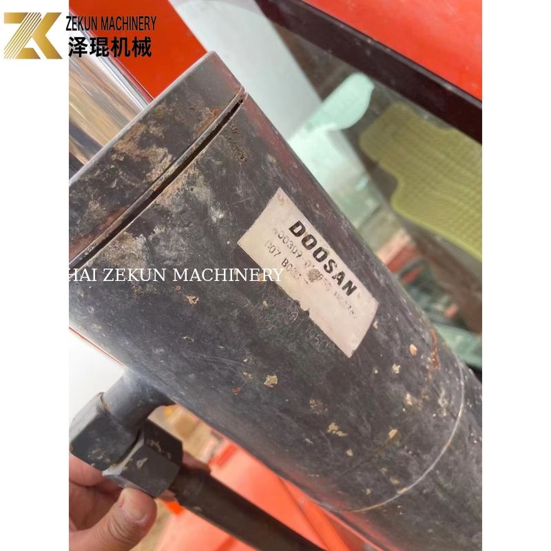 5 toneladas Doosan 55 Excavator DH55 Usado Doosan Excavator 0.175M3 Balde
