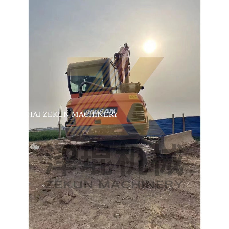 2015 Excavadora Doosan DH60-7 usada em boas condições Boa 5500 KG peso da máquina