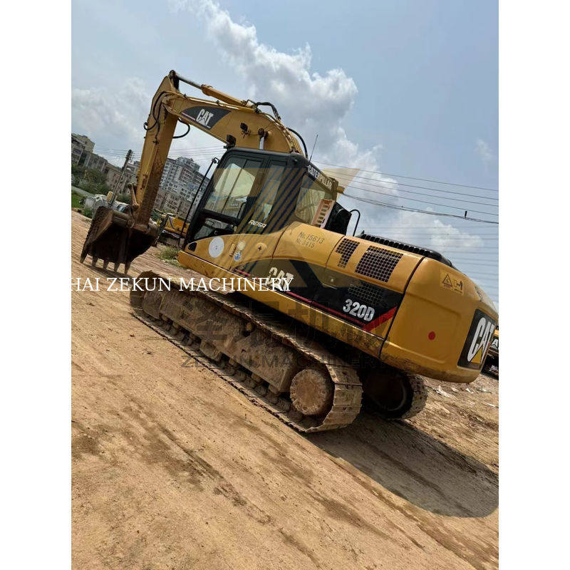Excavadora Shantui Kato de segunda mão de 20 toneladas 320D com capacidade de balde de 1M3 em Xangai