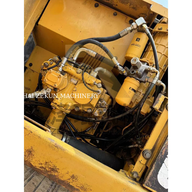 Excavadora Shantui Kato de segunda mão de 20 toneladas 320D com capacidade de balde de 1M3 em Xangai