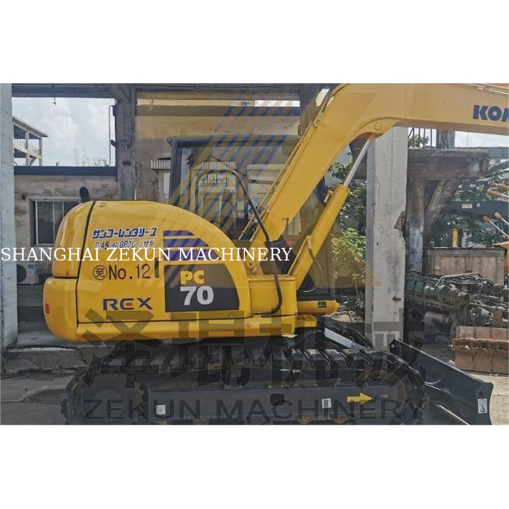 6.59TON peso operacional 2022 usado Komatsu PC70-8 escavadeira para suas necessidades