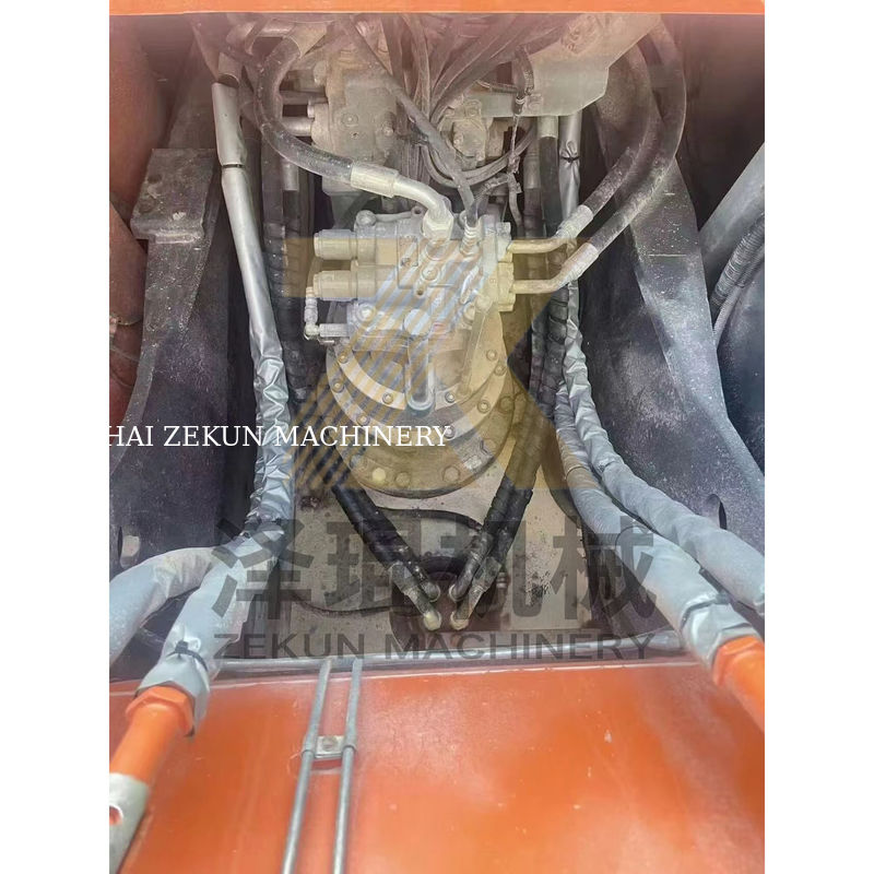 Excavadora usada Hitachi ZX200-5G do Japão com 20 toneladas de peso operacional e cilindro