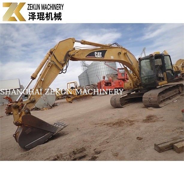 Excavadora Cat 320 D2 com motor e bomba hidráulica 4000 horas de trabalho