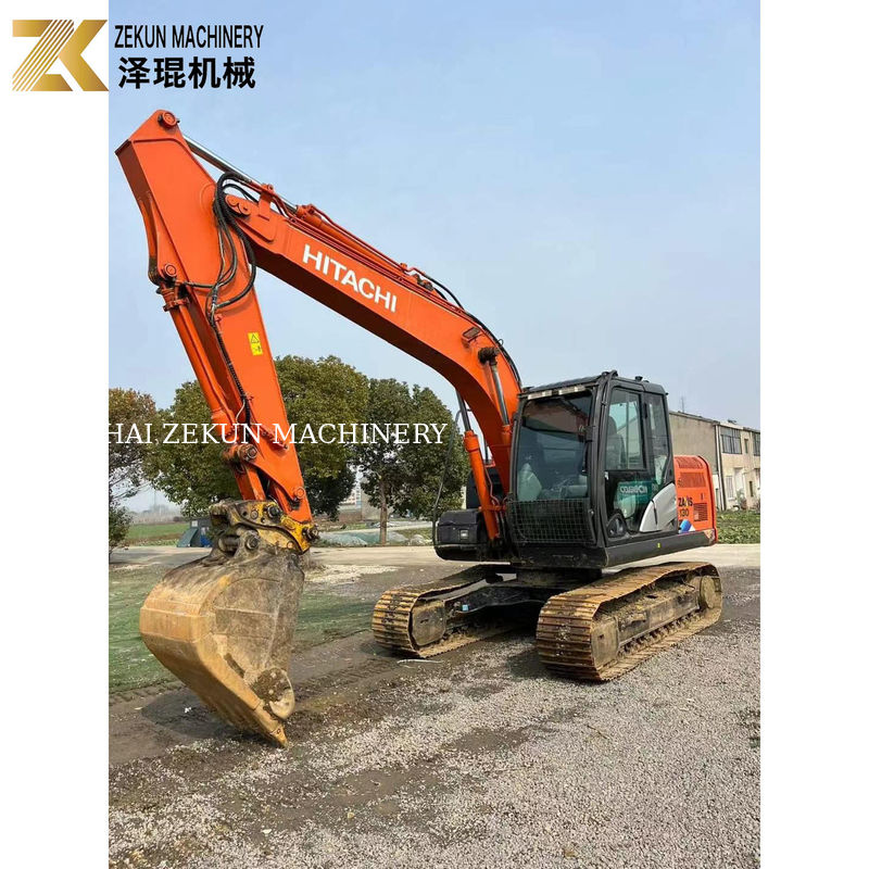 Hitachi ZX 130-5A Excavator Benne com motor original e baixas horas de trabalho