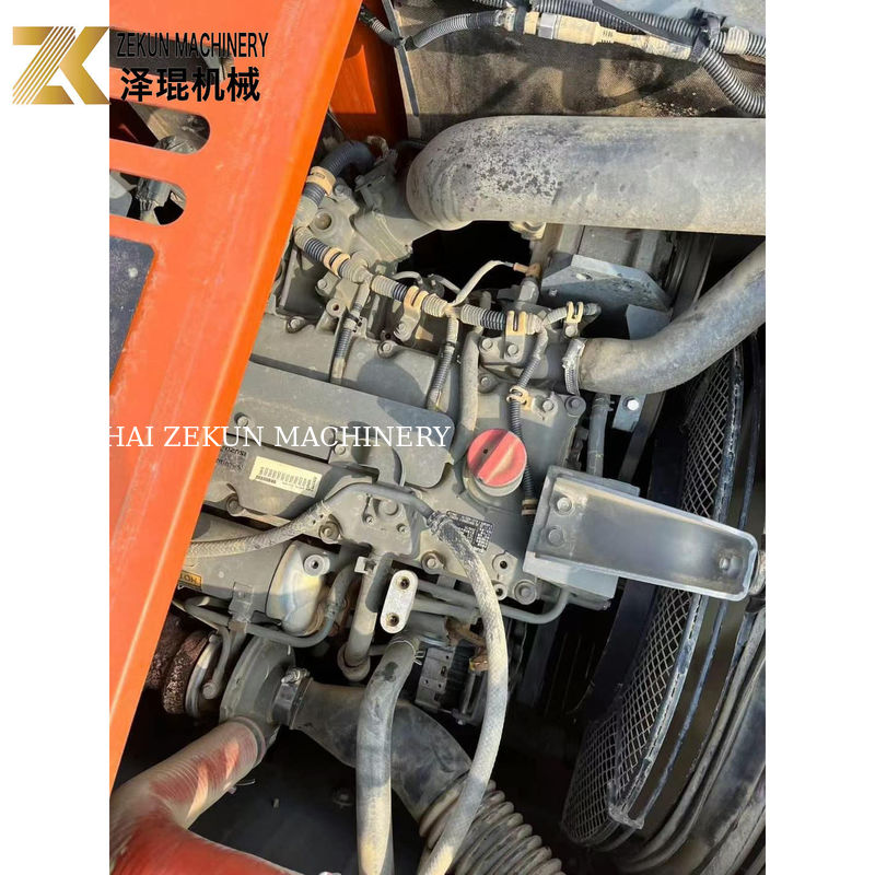 Hitachi ZX 130-5A Excavator Benne com motor original e baixas horas de trabalho