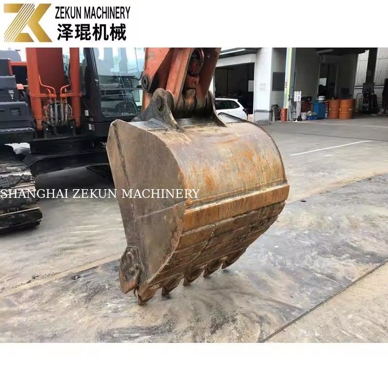 Excavadora Hitachi ZX120-6 com bomba hidráulica original e peso operacional de 12 toneladas