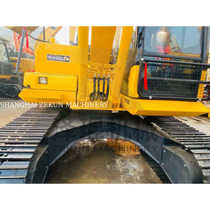 Excavadora de segunda mão de 13 toneladas Komatsu PC130-7 Excavadora em Xangai válvula hidráulica Outros