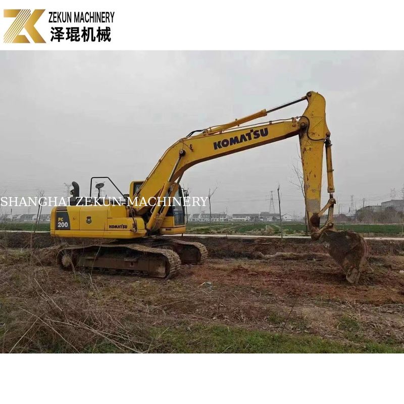 Excavadora de rastreamento usado Komatsu PC200-8MO 2001-4000 Horas Tamanho médio