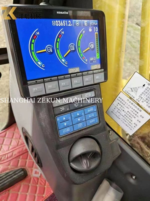 Excavadora de rastreamento usado Komatsu PC200-8MO 2001-4000 Horas Tamanho médio