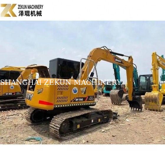 Excavadora Sany SY75 usada com capacidade de balde de 0,28m3 e 2001-4000 horas de trabalho