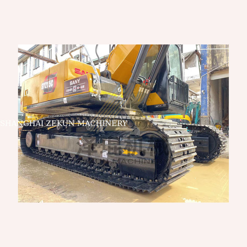 Excavadora Sany sy215c em bom estado com poucas horas e motor em 2023