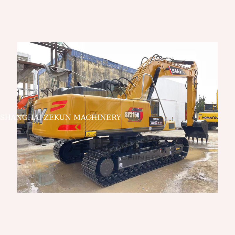 Excavadora Sany sy215c em bom estado com poucas horas e motor em 2023