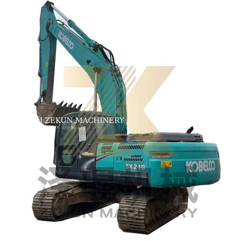 Em bom estado usado Kobelco SK210-8 Excavator Machine 21 TON em Xangai com 2020 ano HINO e motor