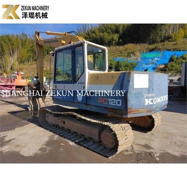 Pequena escavadeira hidráulica com 12800 kg peso Komatsu PC 120-5 em boas condições