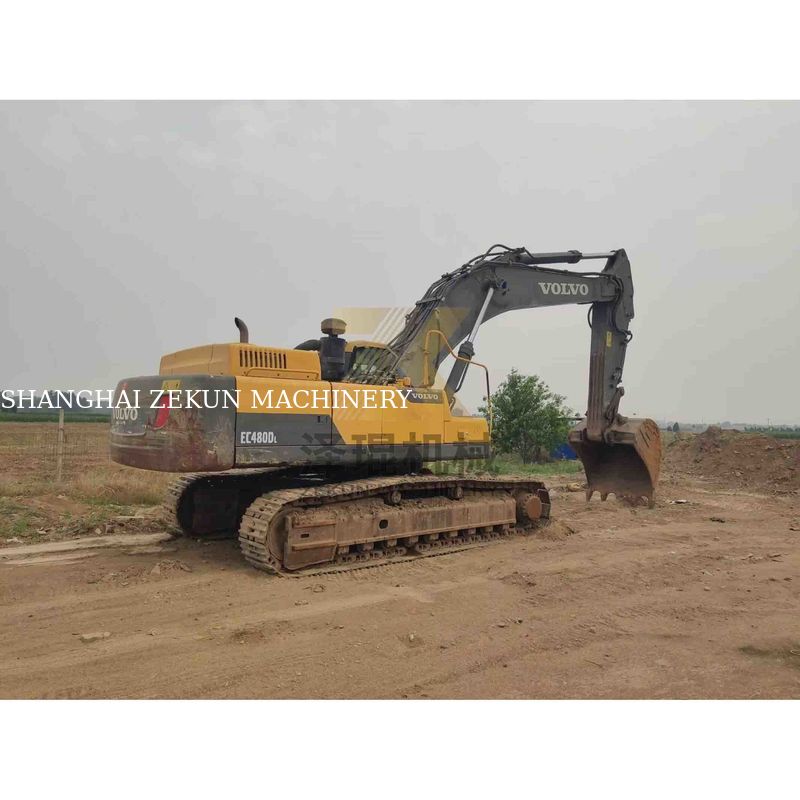 Excavadora Volvo EC480DL 48T usada. Um balde de 1,77-3,8 m3. Importação da Coreia.