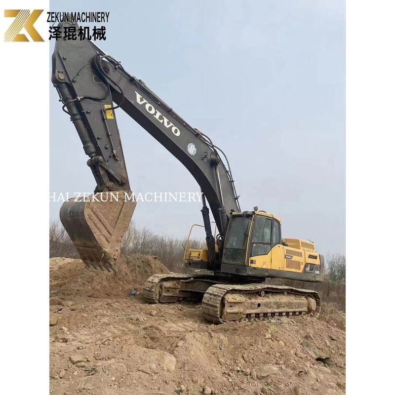Excavadora usada Volvo EC480DL de 48 toneladas com 265 kW de potência e 4001-6000 horas de trabalho