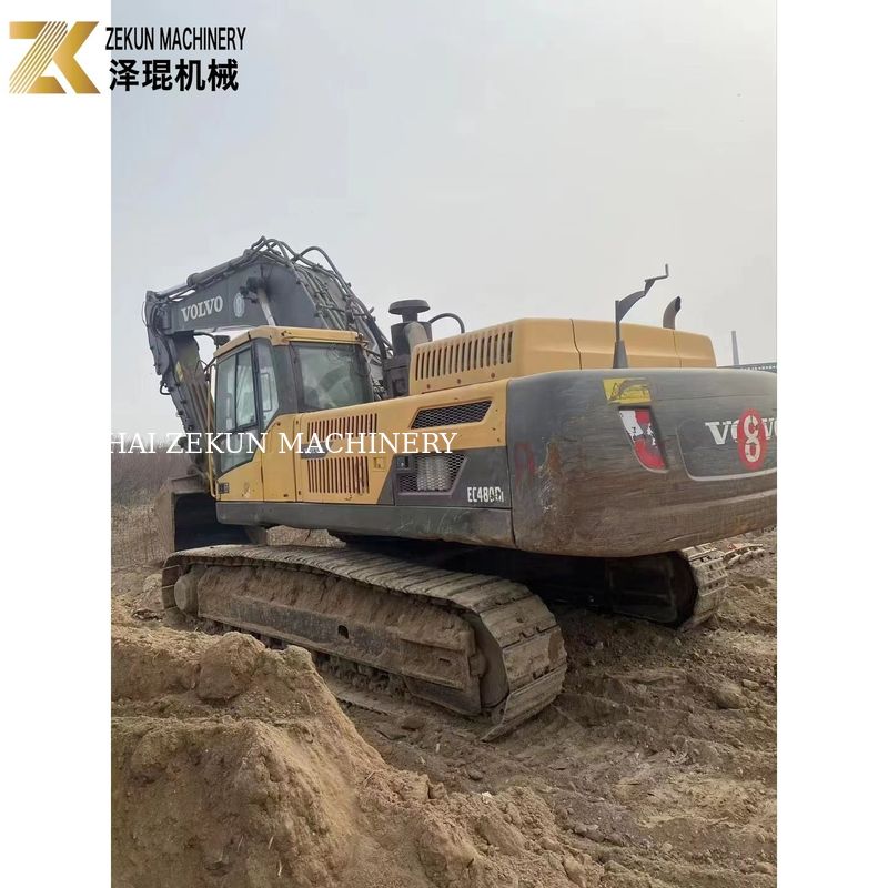 Excavadora usada Volvo EC480DL de 48 toneladas com 265 kW de potência e 4001-6000 horas de trabalho