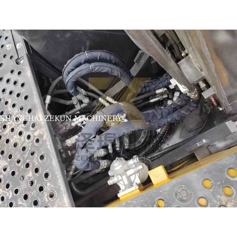 Outra bomba hidráulica EC140 escavadeira Em bom estado e com 15870 kg de peso da máquina