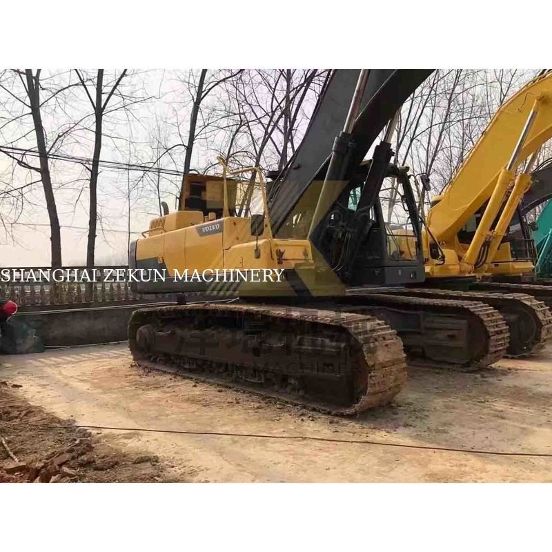 Excavadora Volvo Ec480dl de segunda mão com 4600 horas de trabalho e outro cilindro hidráulico