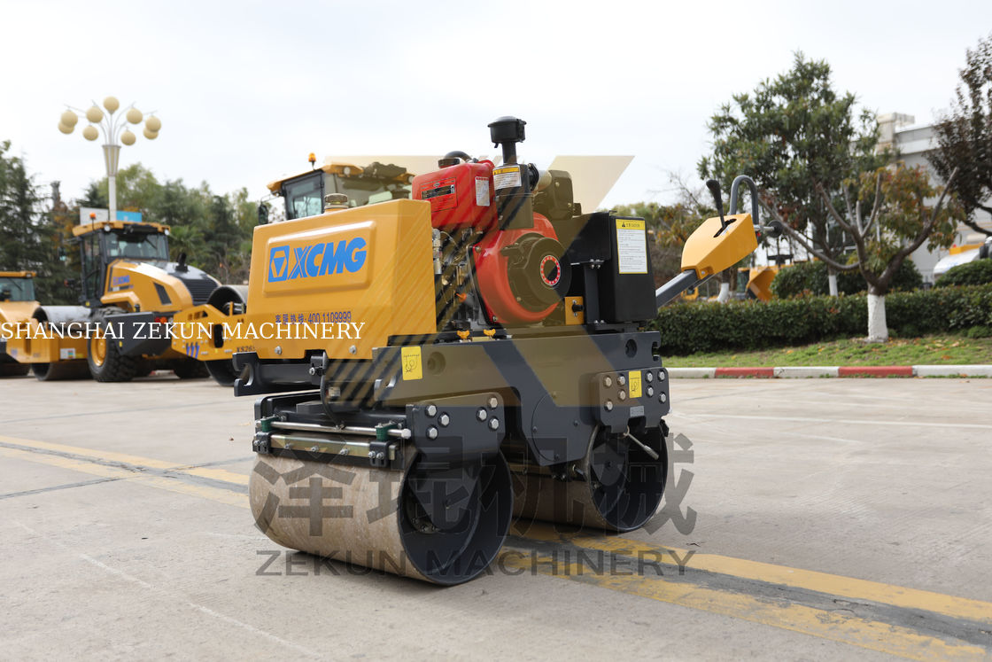 0.8ton XCMG XMR083 Roller Vibratório Leve China Fase II