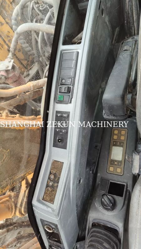 2015 Hyundai R150-9 Excavator com martelo e 5.300 horas de trabalho aumentar a produtividade