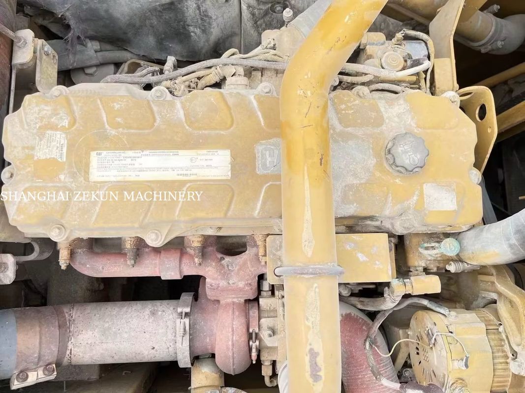 Excavadora Cat 340D2L de 2019 com 8 436 horas de trabalho Excelente desempenho