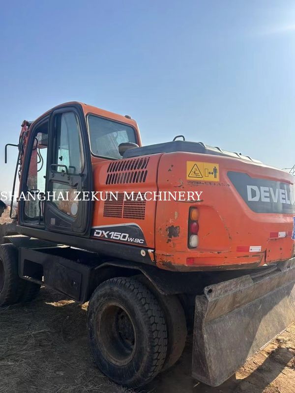 Excavadora Doosan DX150W-9C Tipo de roda de 15 toneladas para venda