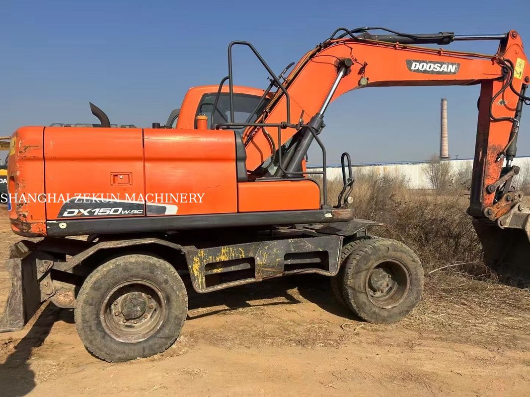 Excavadora Doosan DX150W-9C Tipo de roda de 15 toneladas para venda