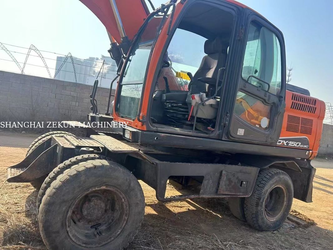 Excavadora Doosan DX150W-9C Tipo de roda de 15 toneladas para venda