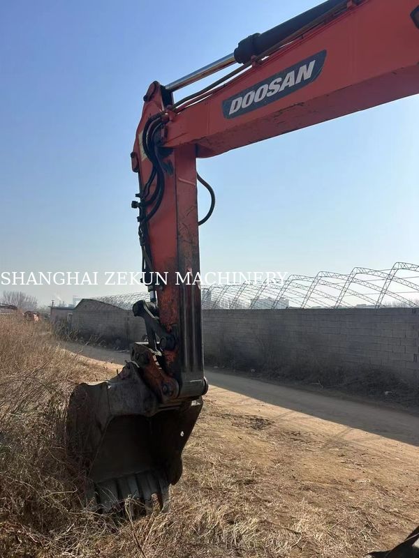 Excavadora Doosan DX150W-9C Tipo de roda de 15 toneladas para venda