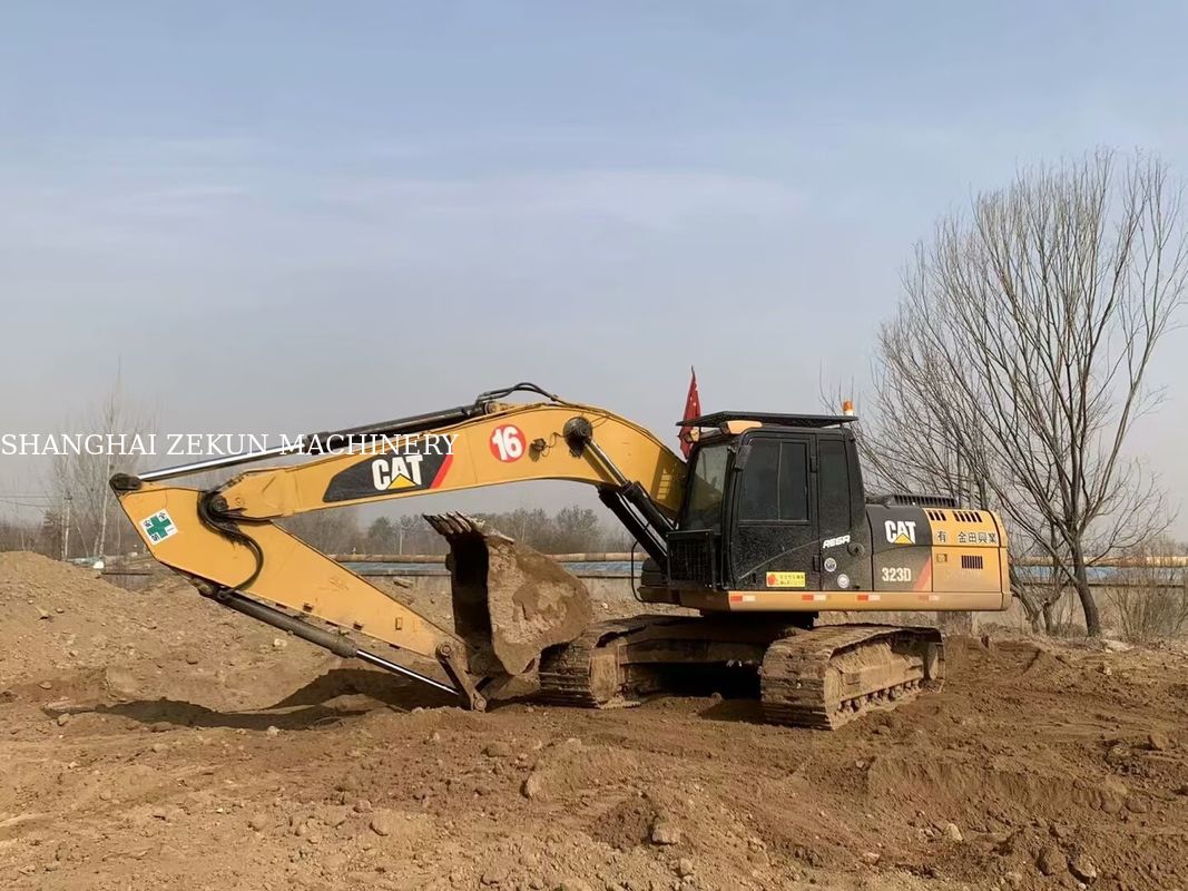 Excavadora versátil 2020 Cat 323D2 de 23 toneladas 4877 horas para várias aplicações
