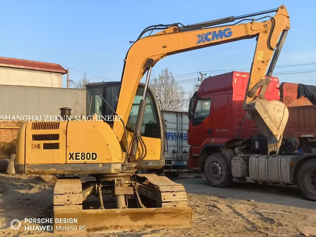 2018 XCMG XE80D 8-Ton Excavadora Crawler   8,568 horas para venda