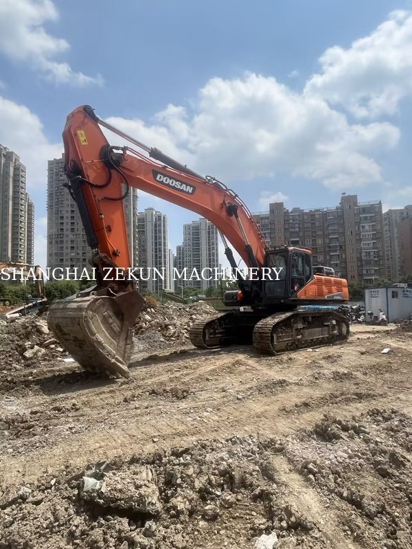 Escavadeira Doosan DX500LC-9C Usada 800 Rpm Potência e Altura Máxima de Escavação 11