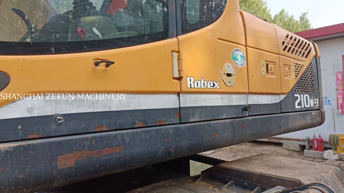 Escavadeira de Rodas Hyundai R210W-9 Capacidade do Tanque de Combustível 330 L e Válvula Hidráulica