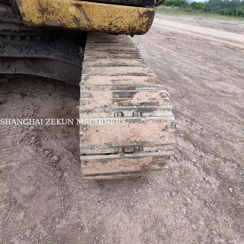 Escavadeira CAT 320D de 2016, Classe 20 Toneladas, com Motor CAT C6.4 ACERT, Profundidade Máxima de Escavação 680 mm