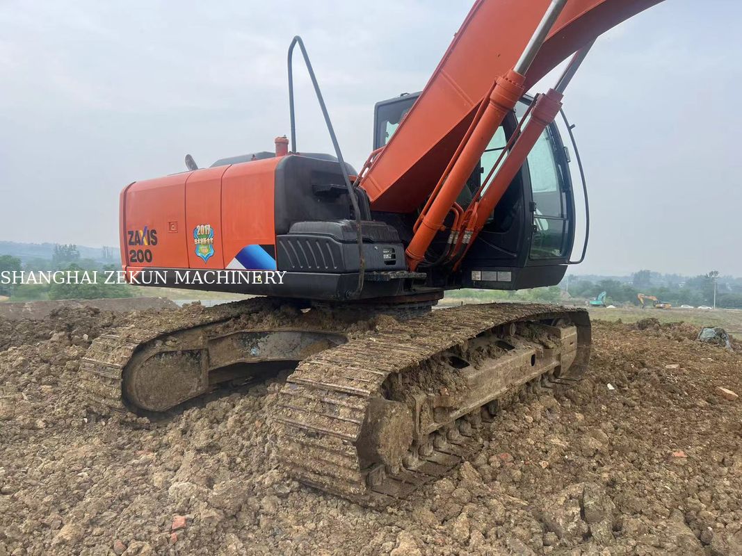 Escavadeira Hitachi ZX220-5A de 2020, 6541 horas, Altura Máxima de Escavação 630 mm, Profundidade Máxima de Escavação 670 mm, Para Trabalhos Pesados