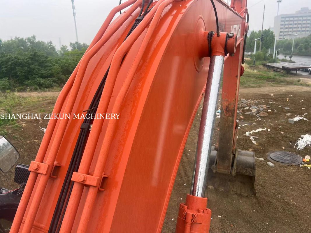 2022 Hitachi ZX200-5A escavadeira com altura máxima de escavação de 9 e velocidade de balanço de 13,3 RPM 5500hrs