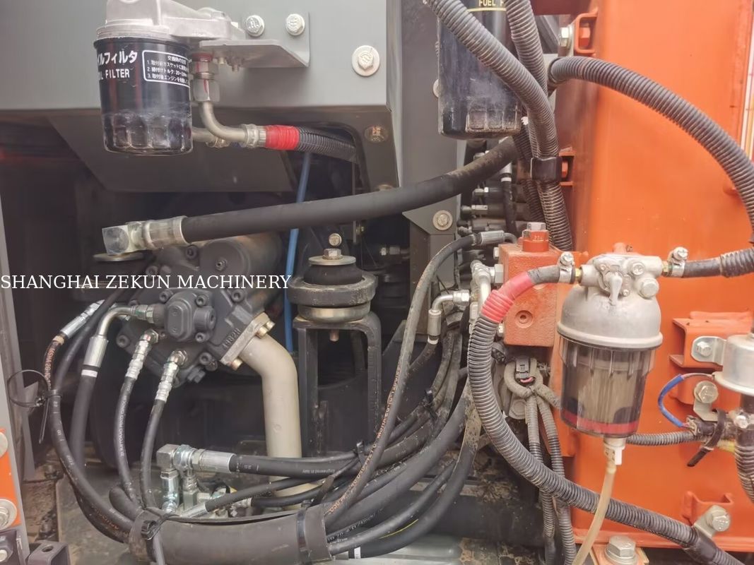 Escavadeira Hitachi ZX60C-6A 2023, 2785 horas de operação, Peso operacional 5, Atende ao padrão de emissões Tier 3 / Stage III