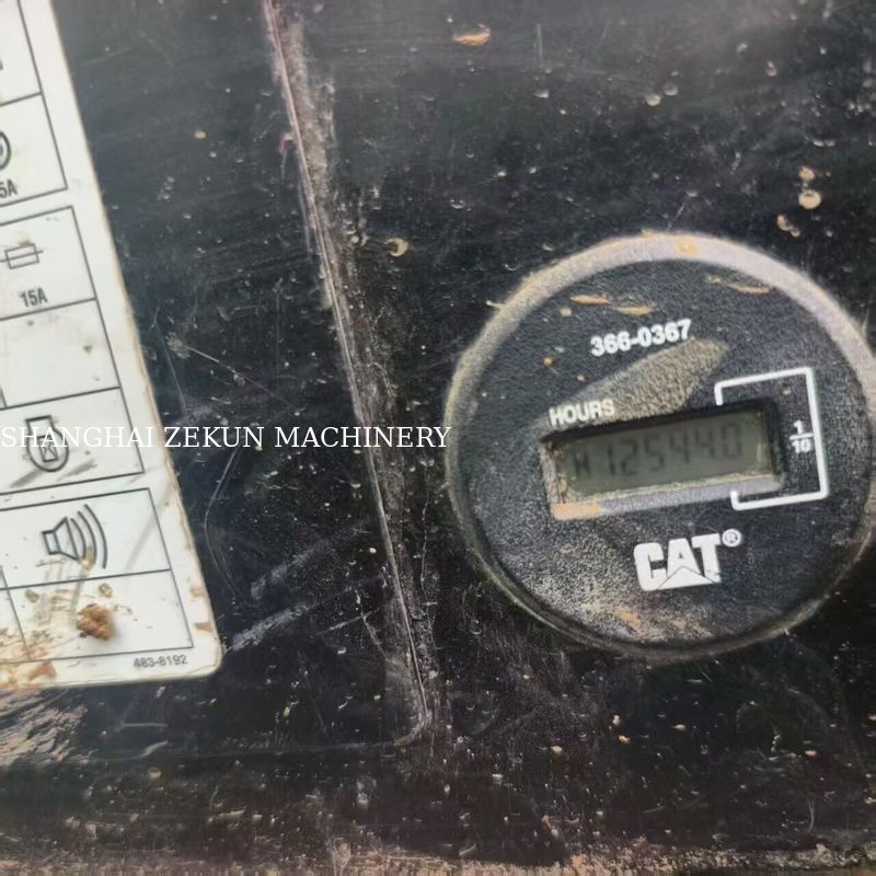 Escavadeira CAT 307E2 de 2017, 12544 horas, Altura Máxima de Descarga 070 mm, Pressão Hidráulica 28 MPa