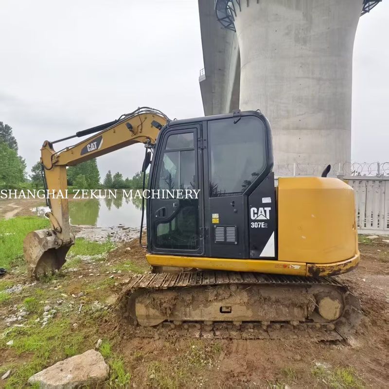 Escavadeira CAT 307E2 de 2017, 12544 horas, Altura Máxima de Descarga 070 mm, Pressão Hidráulica 28 MPa