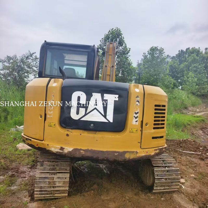 Escavadeira CAT 307E2 de 2017, 12544 horas, Altura Máxima de Descarga 070 mm, Pressão Hidráulica 28 MPa