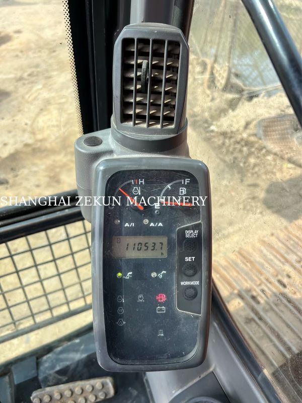 Escavadeira Hitachi ZX130-6 Usada Com 11053 horas, Lança de 4,6m, Pressão Hidráulica de 34,3 MPa