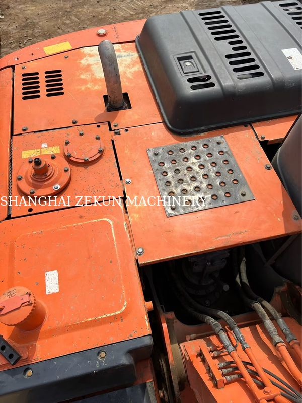 Escavadeira Hitachi ZX130-6 Usada Com 11053 horas, Lança de 4,6m, Pressão Hidráulica de 34,3 MPa
