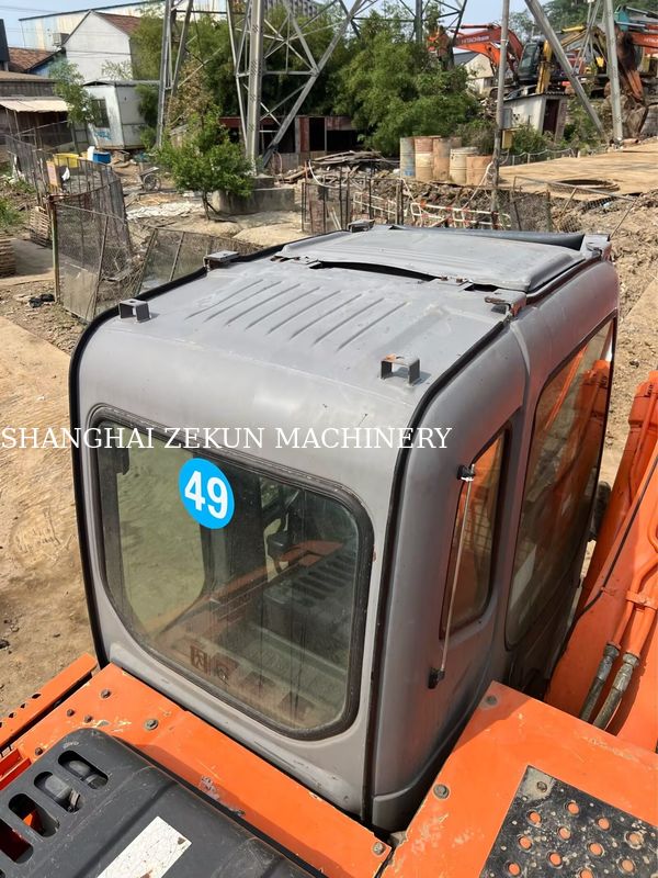 Escavadeira Hitachi ZX130-6 Usada Com 11053 horas, Lança de 4,6m, Pressão Hidráulica de 34,3 MPa